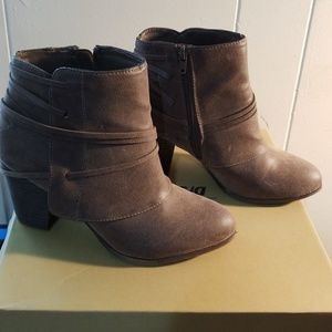 Fergalicious brown ankle boots 7.5